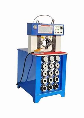 آلة العقص أنابيب التيار المتردد الأوتوماتيكية للسيارات الثقيلة 1500 طن CBK-120