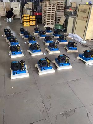 سعر جيد 320*380*280mm 1 بوصة 7 Dies اليدوي خرطوم محطم آلة سهلة التشغيل والصيانة / خرطوم محطم الانترنت