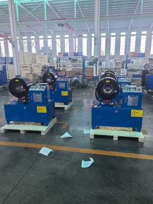 سعر جيد آلة تجعيد خراطيم هيدروليكية 4 بوصة مع تحكم PLC، 16 قالب، نطاق 6-102 مم الانترنت