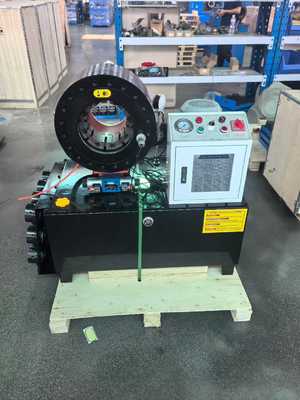 سعر جيد 4 بوصة الهيدروليكية خرطوم محطم آلة مع 16 يموت 6-102mm النطاق الانترنت