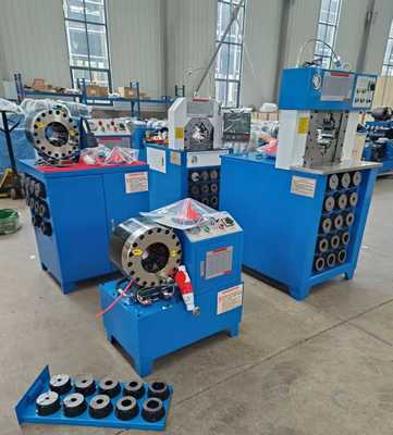 DX68 المكبس الهيدروليكي للأنابيب مع ضغط مضخة النفط 315 بار 220v / 240v / 380v / 415v خيارات الجهد و 10 dies