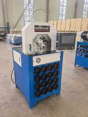 سعر جيد آلة تجعيد خراطيم هيدروليكية 3 بوصة بكفاءة عمل 300 قطعة/ساعة، قوة محرك 4 كيلو واط، وقوة تجعيد 1000 طن الانترنت