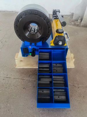 سعر جيد 1/4 إلى 2 'اليدية التي تعمل بها خرطوم الكريبتينغ آلة الانترنت