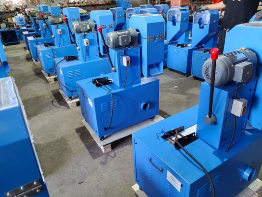 سعر جيد 850*600*1200mm آلة قطع أنابيب المطاط لدعم وخدمات برامج التدريب الانترنت