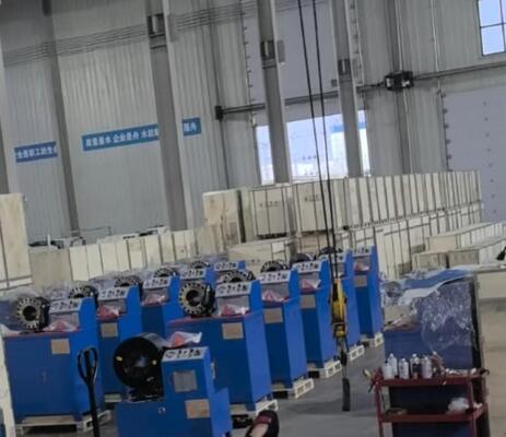 سعر جيد آلة تجعيد الخراطيم المطاطية بقوة 2 بوصة 600T بدقة 0.01 مم ومجموعة 6-51 مم لمكشكش الخراطيم الهيدروليكية الانترنت